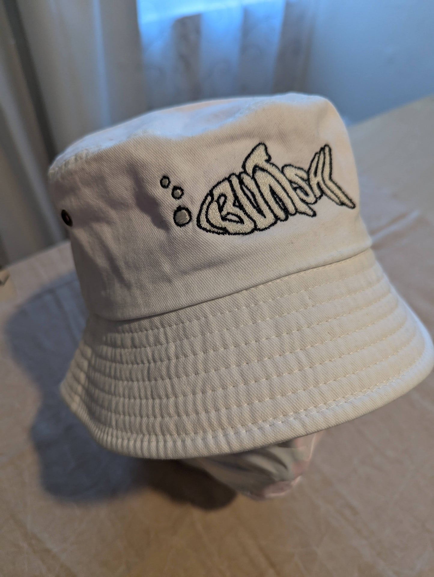 Buntsh-Fish logo, Ivory-White, Bucket hat