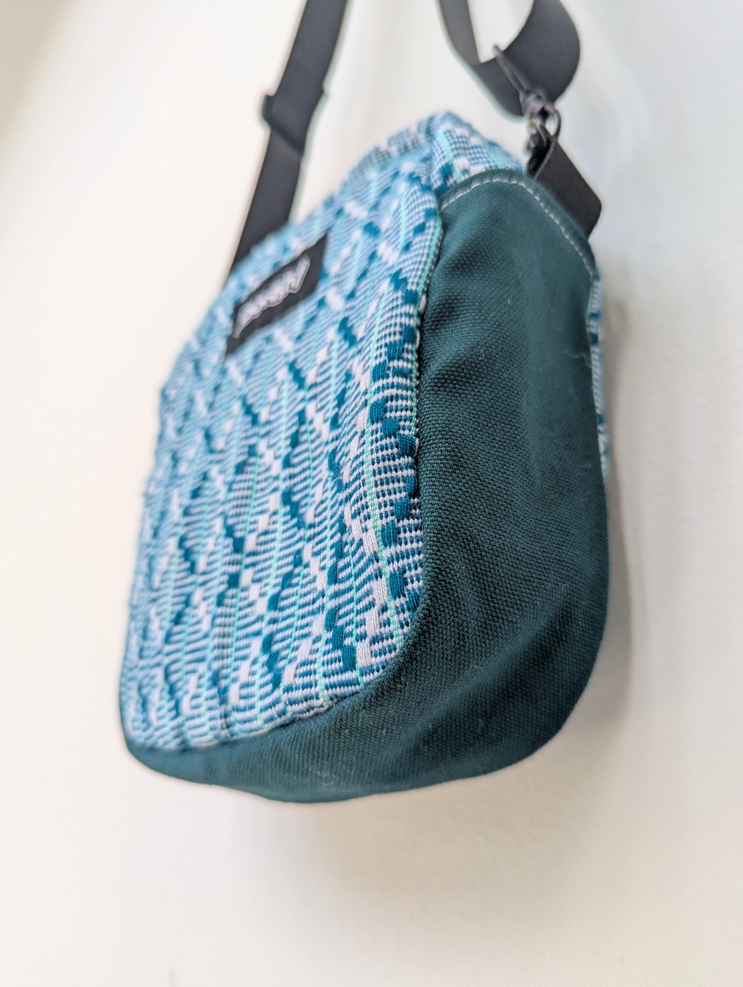 Upcycled Buntsh-box bag, Green & White Traditional Thailand Pattern Fabric (1 of 3)