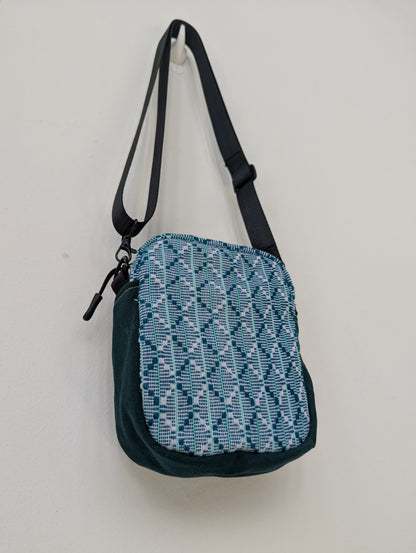 Upcycled Buntsh-box bag, Green & White Traditional Thailand Pattern Fabric (1 of 3)
