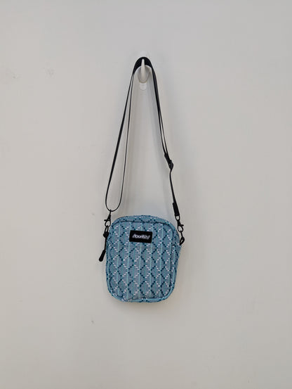 Upcycled Buntsh-box bag, Green & White Traditional Thailand Pattern Fabric (2 of 3)