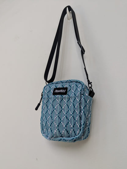Upcycled Buntsh-box bag, Green & White Traditional Thailand Pattern Fabric (2 of 3)