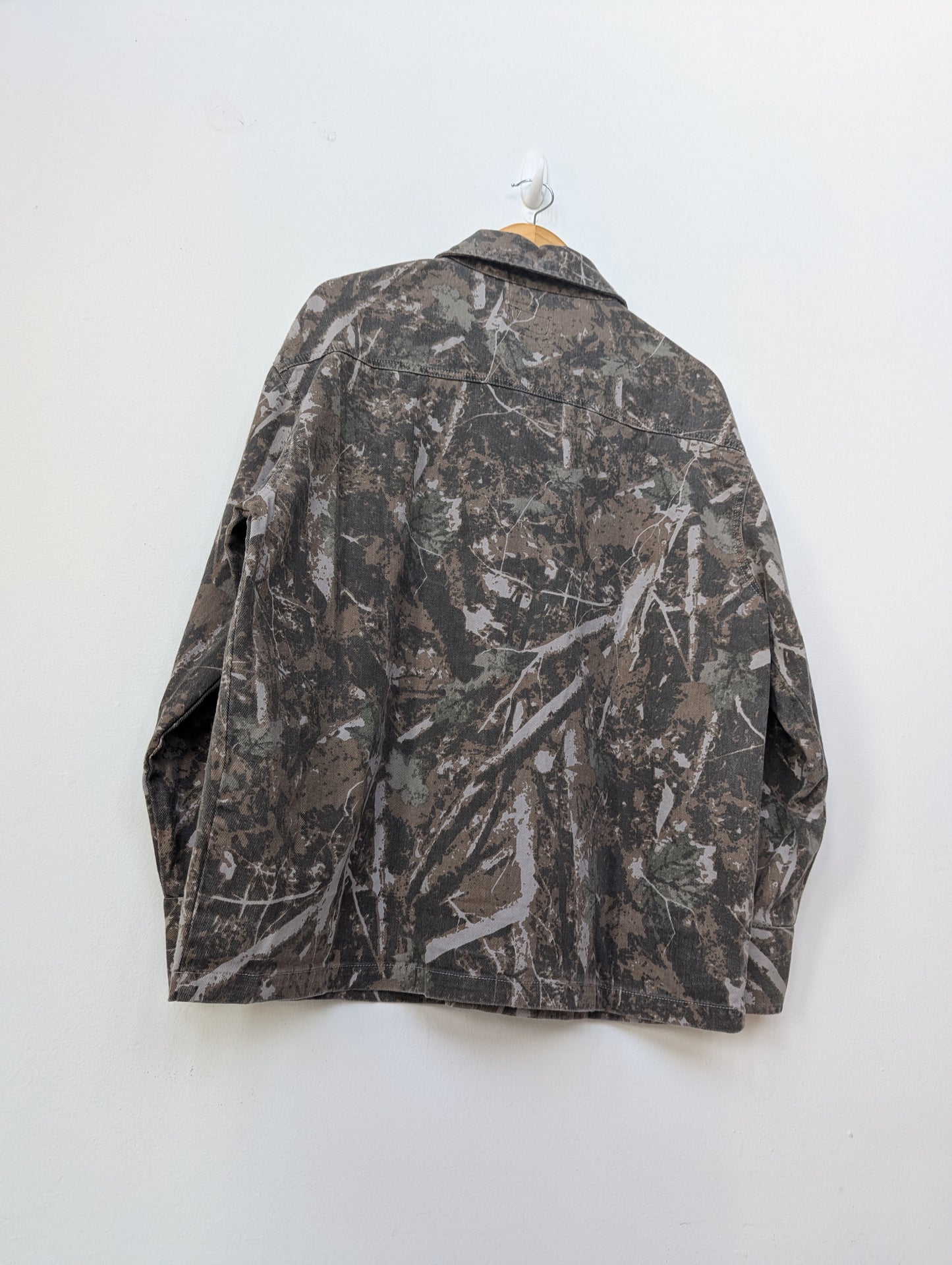 Camo, Stud-button, Buntsh jacket (embroidered logo)