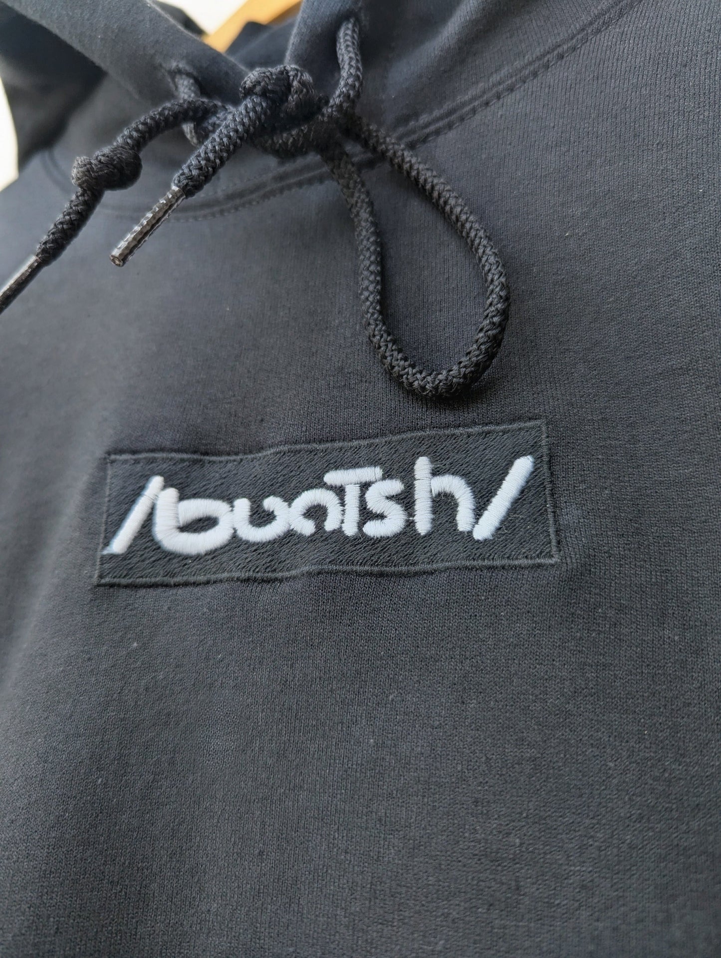 Buntsh, embroidered, Hoodie
